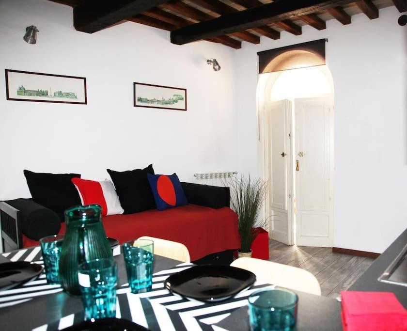 Nel Cuore Di Roma Apartment Luaran gambar