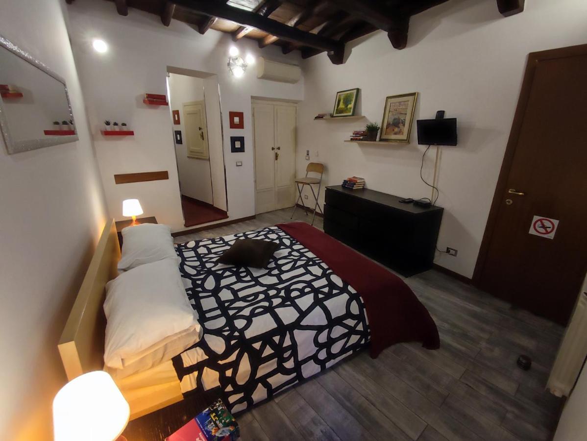 Nel Cuore Di Roma Apartment Luaran gambar