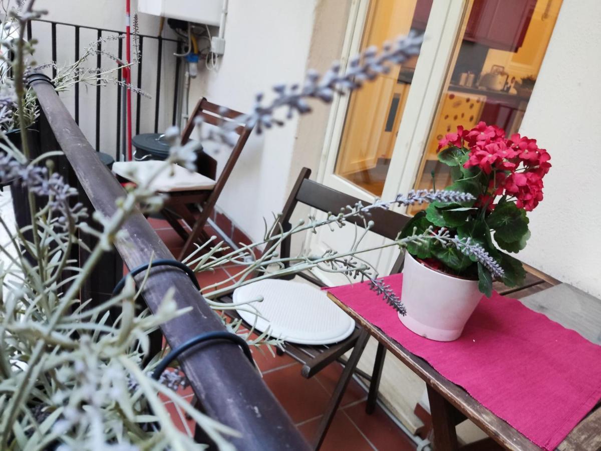 Nel Cuore Di Roma Apartment Luaran gambar