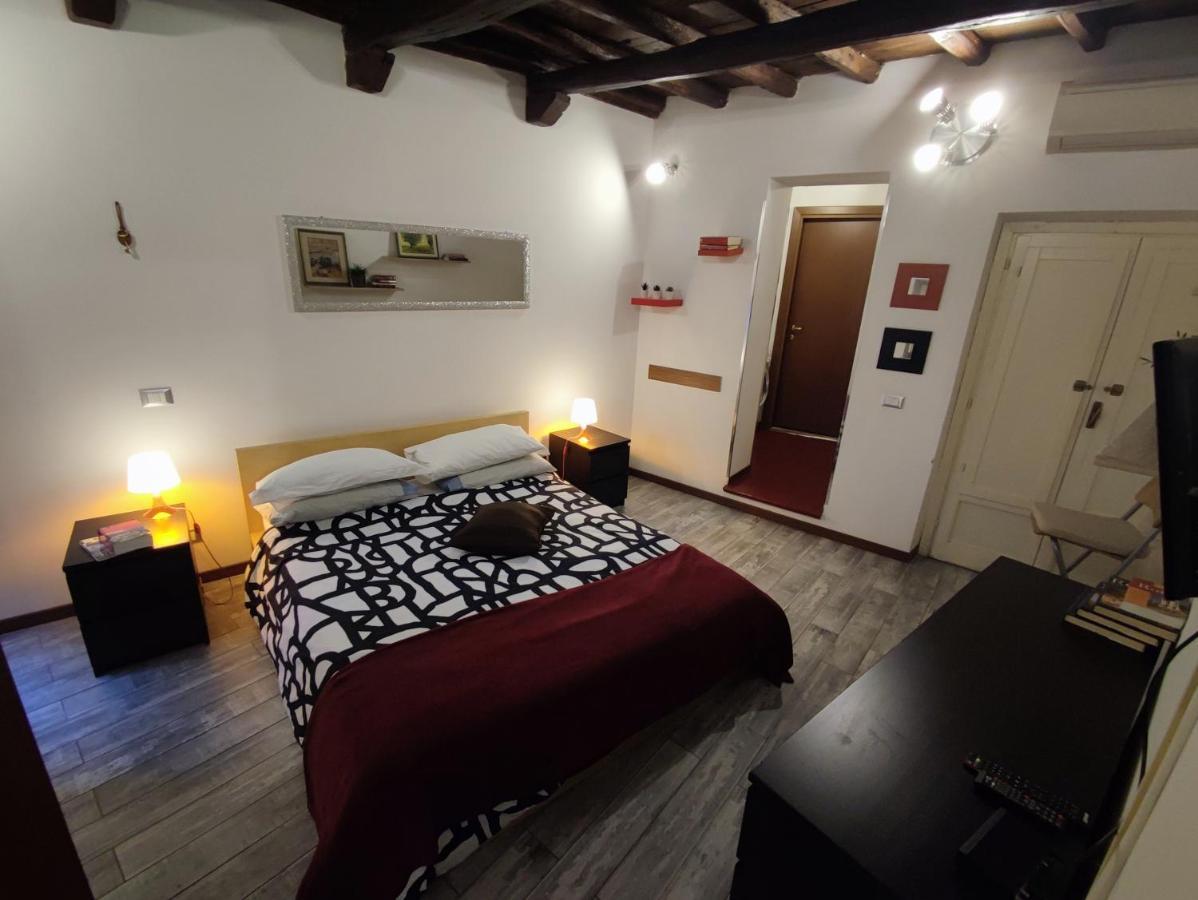 Nel Cuore Di Roma Apartment Luaran gambar